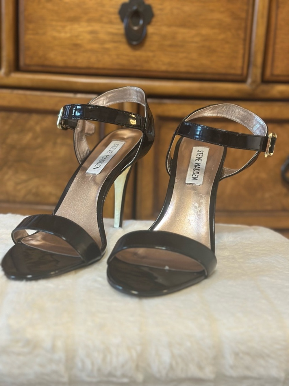 Steve Madden Daarlah Black Patent Ankle Strap Stiletto Heels Size 8.5 - Picture 13 of 13